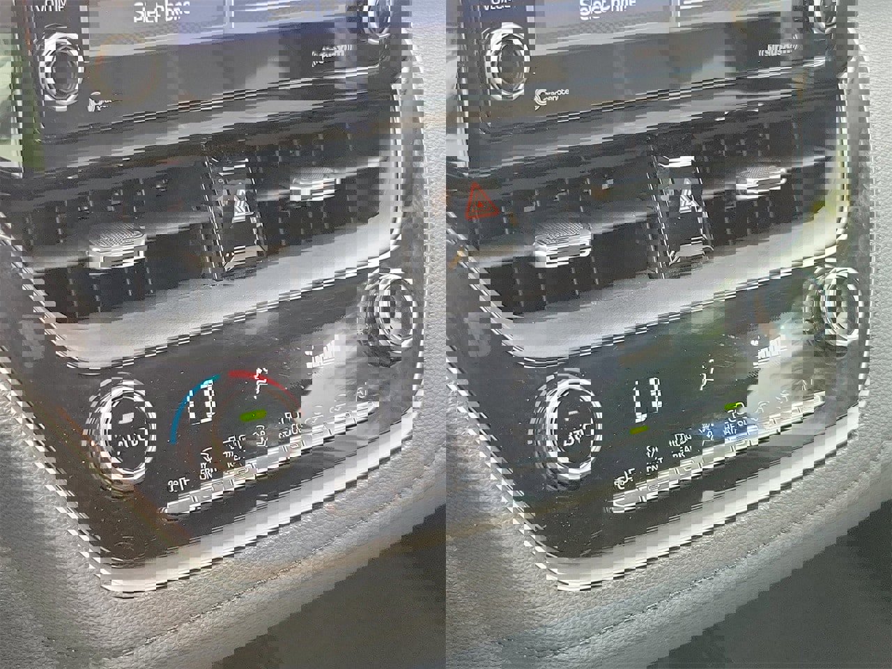 Used 2022 Toyota Corolla SE image 26