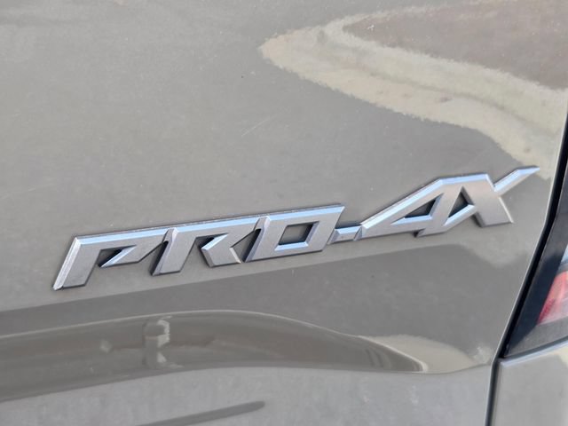 Used 2022 Nissan Frontier PRO-4X AWD/4WD image 30