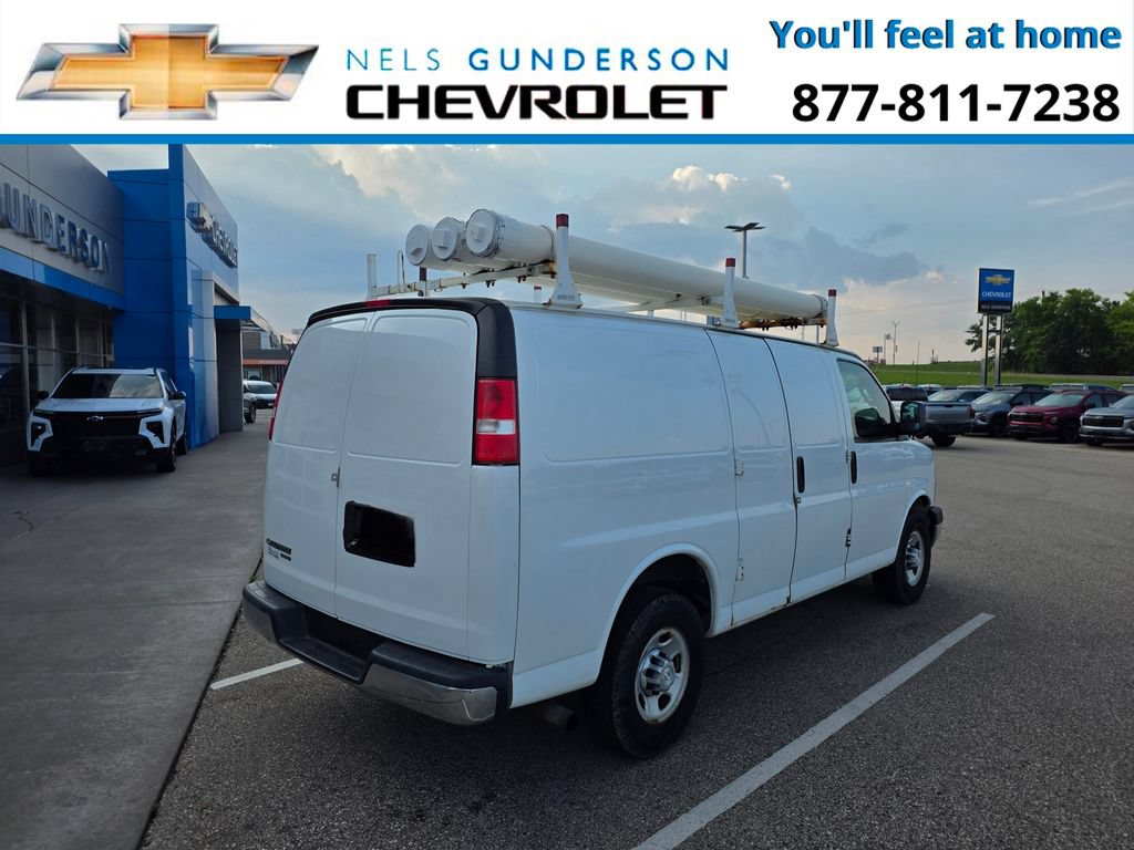 Used 2016 Chevrolet Express 3500 RWD image 6