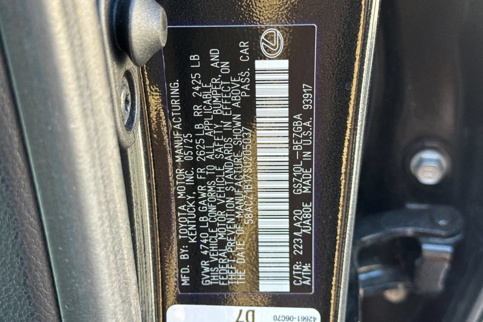 Certified 2025 Lexus ES 350 w/ Accessory Package (Z1) FWD image 32