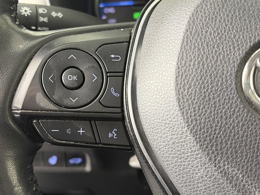 Used 2022 Toyota RAV4 XLE image 17