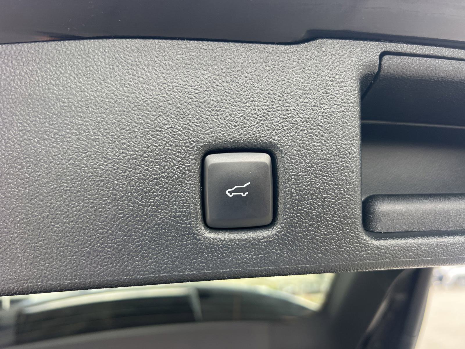 Used 2024 Ford Escape Active image 21