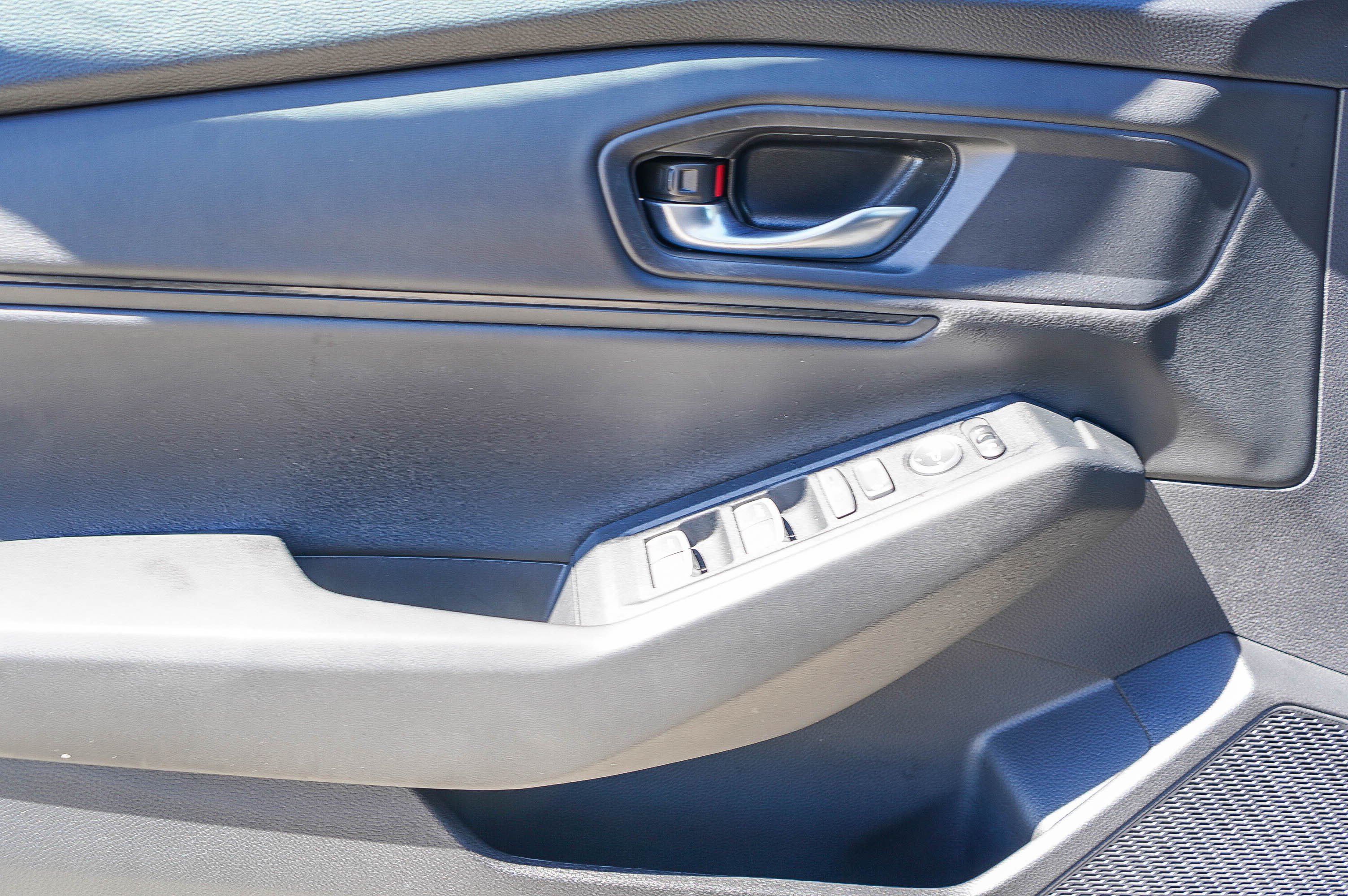 Used 2025 Honda Accord SE image 22