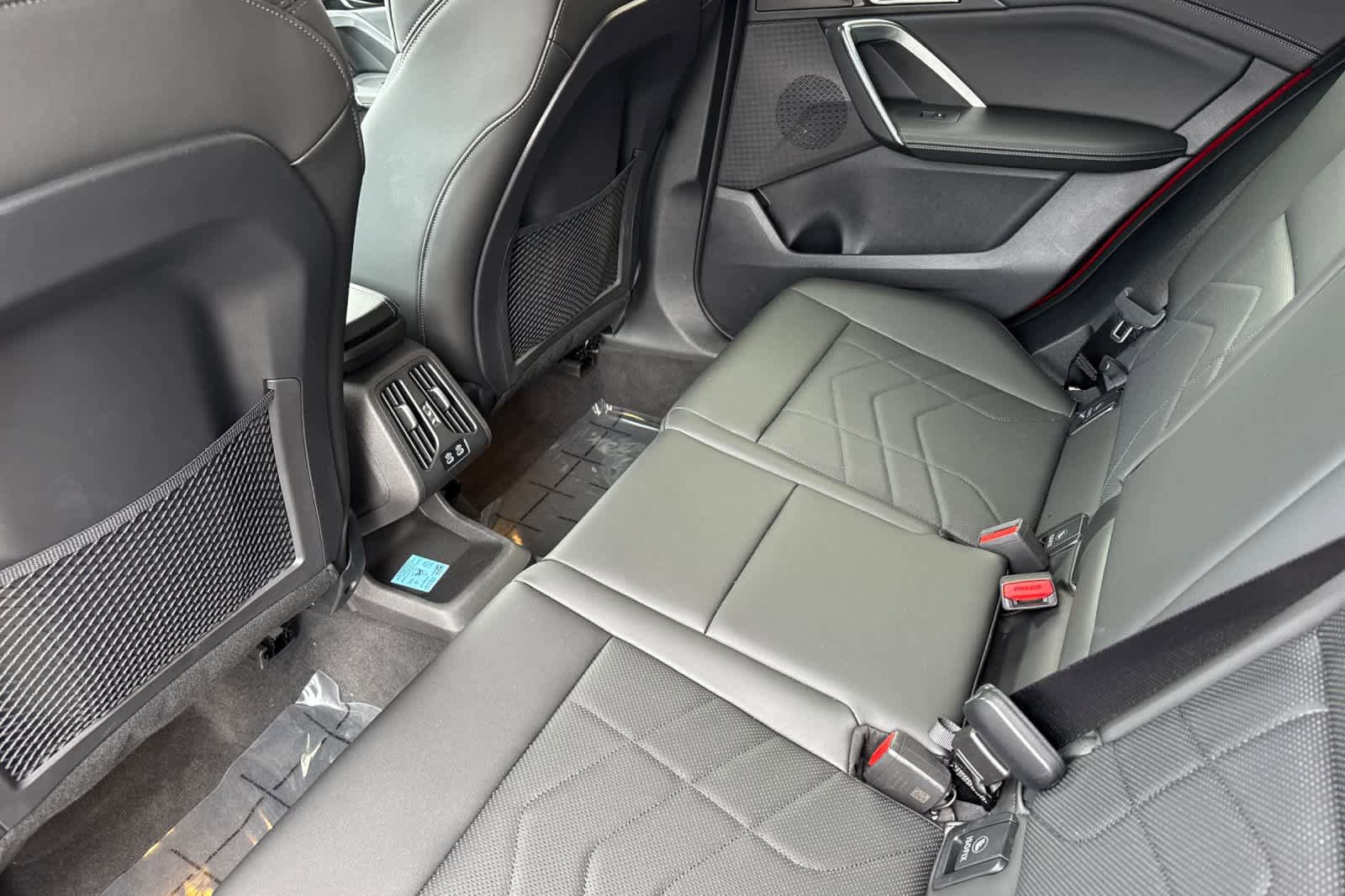 Used 2024 BMW X2 xDrive28i AWD/4WD video 4
