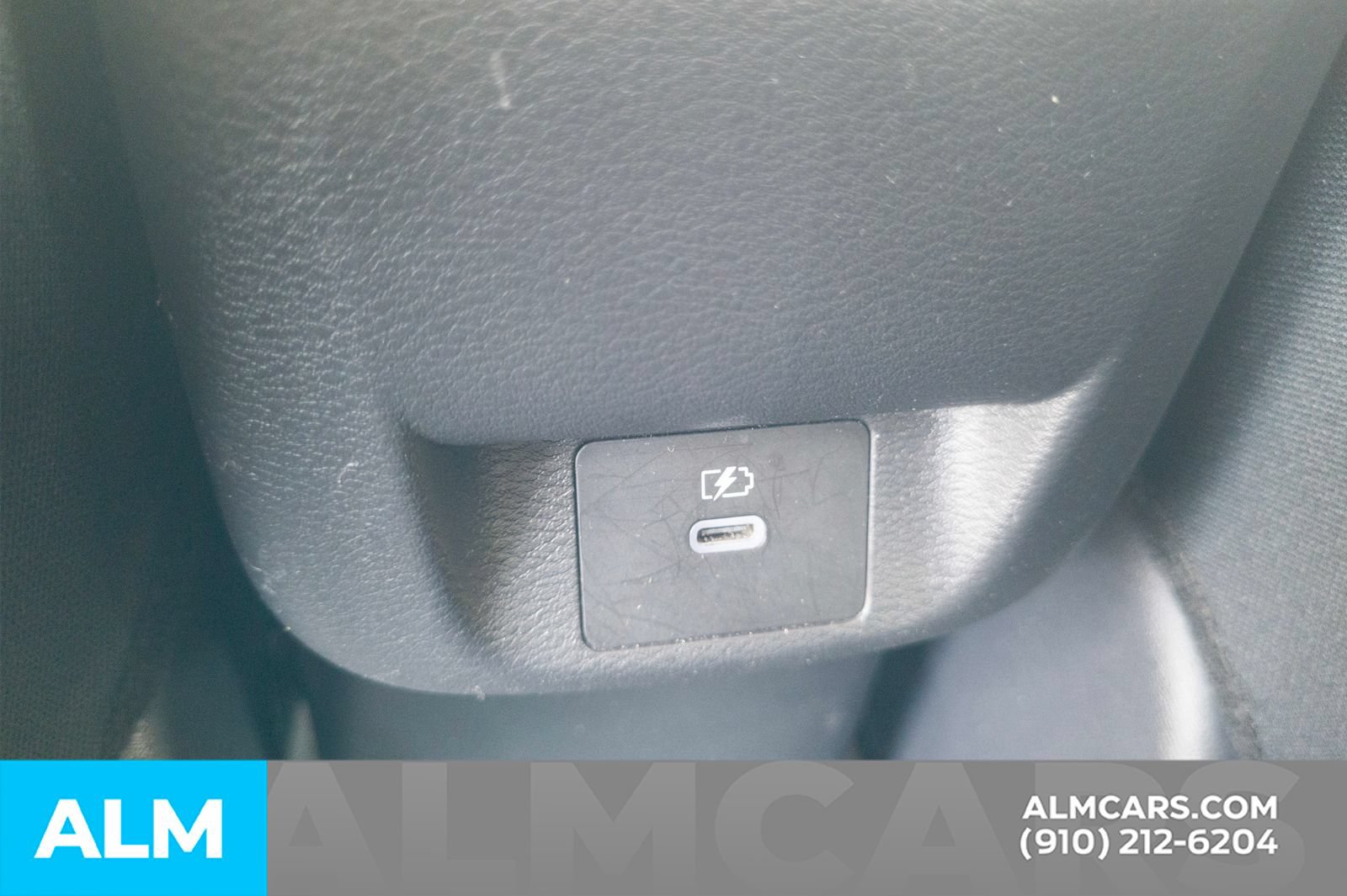 Used 2024 Nissan Versa SV FWD image 21