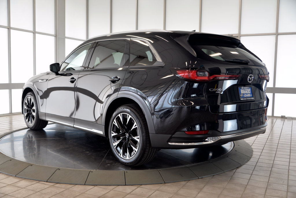 Certified 2024 MAZDA CX-90 Plug-In Hybrid w/ Premium Pkg AWD/4WD image 6