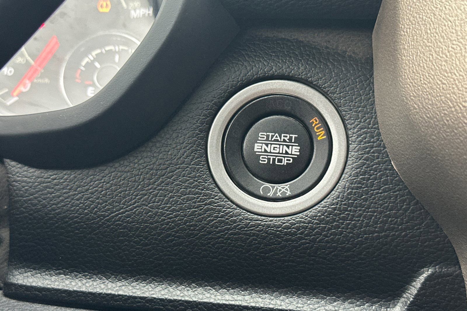 Used 2024 RAM 2500 Laramie image 23