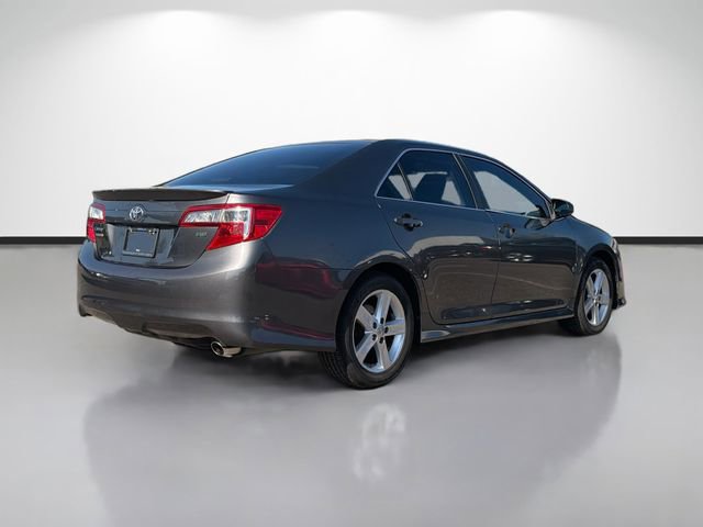 Used 2013 Toyota Camry SE image 3