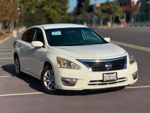 Used 2015 Nissan Altima 2.5 FWD image 2