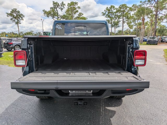 Certified 2025 Jeep Gladiator Overland AWD/4WD image 8