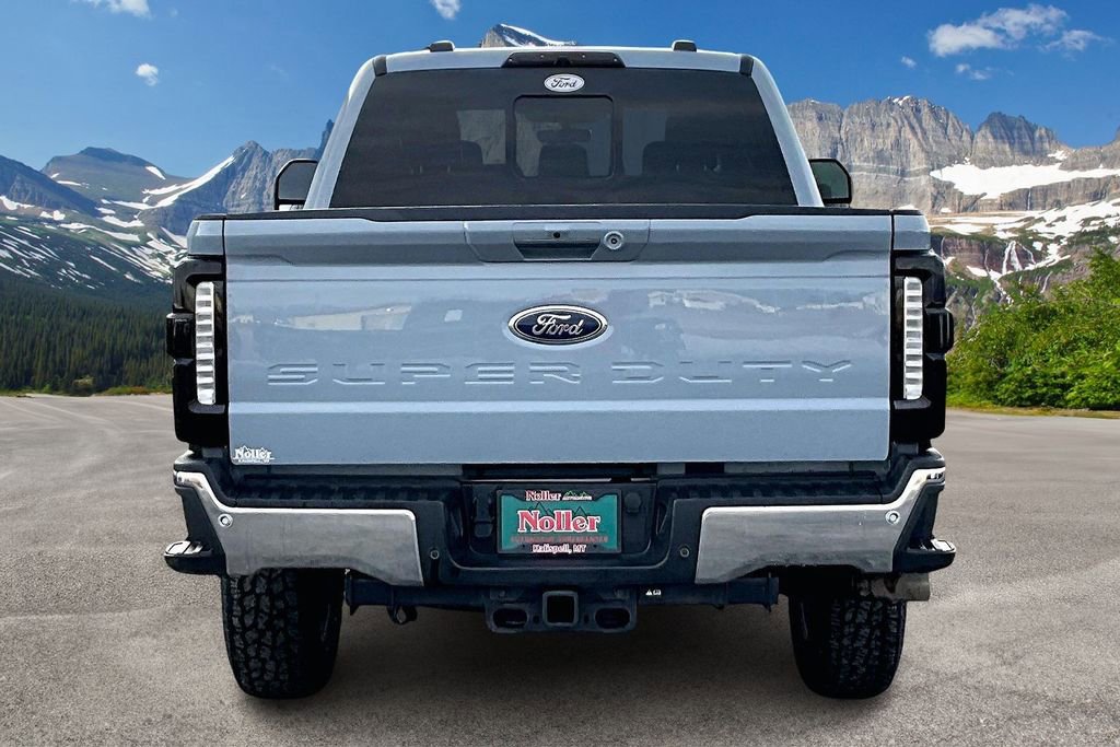 Used 2024 Ford F350 Lariat image 4
