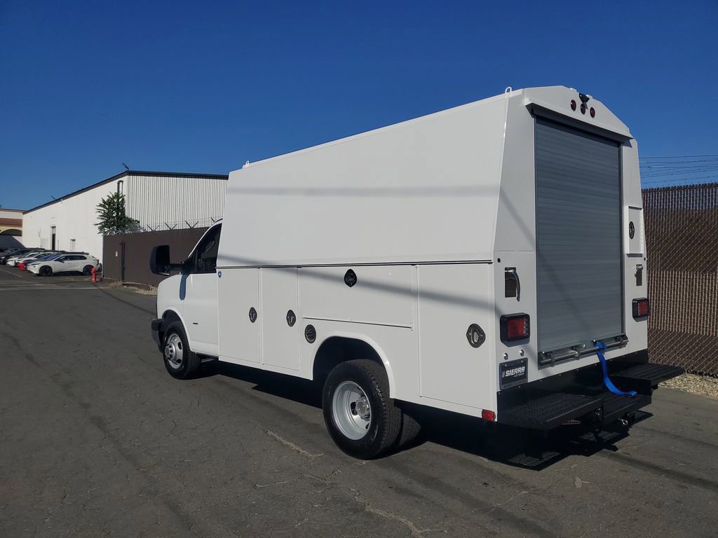 New 2026 Chevrolet Express 3500 w/ Power Convenience Package image 6