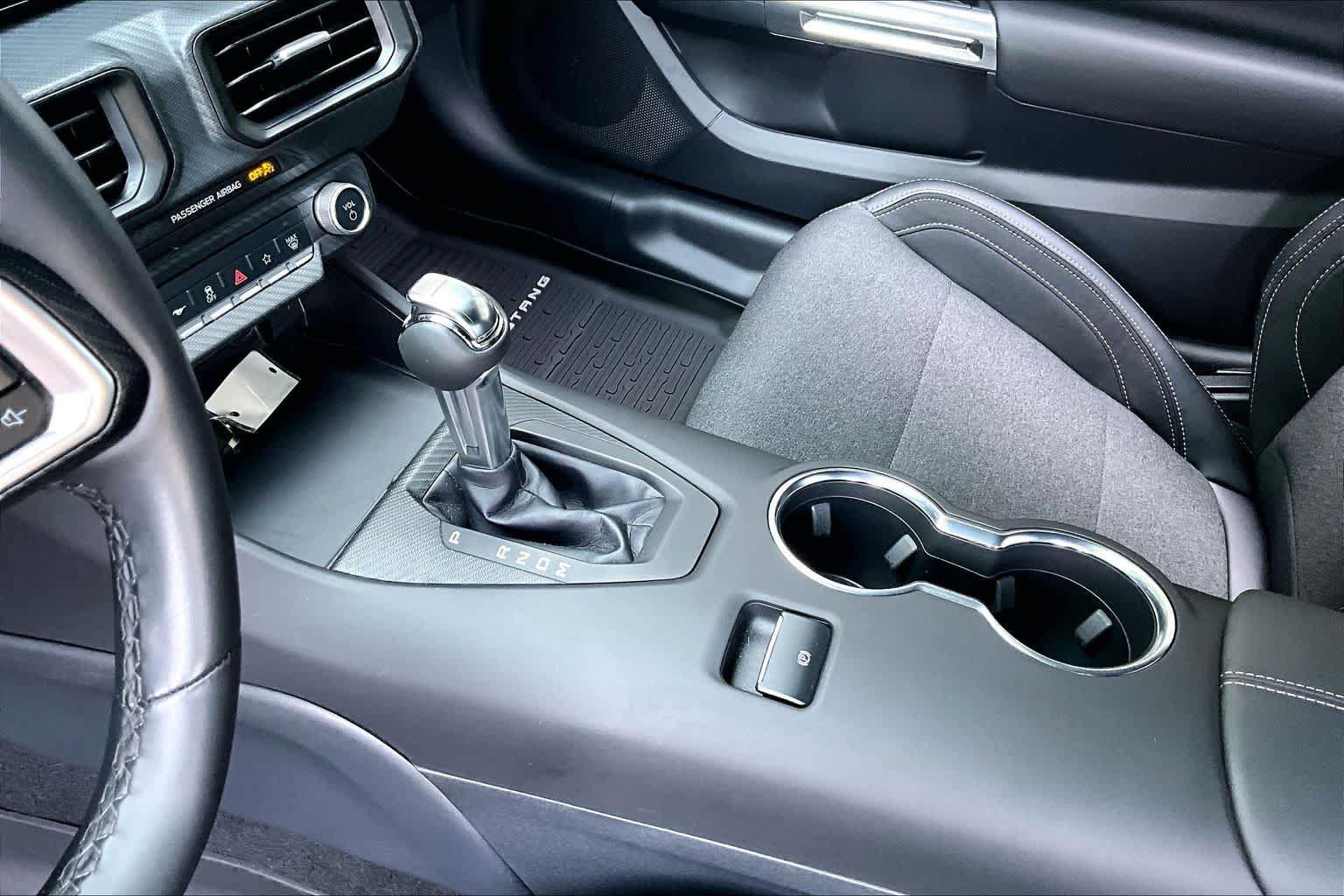 Used 2025 Ford Mustang GT RWD image 13