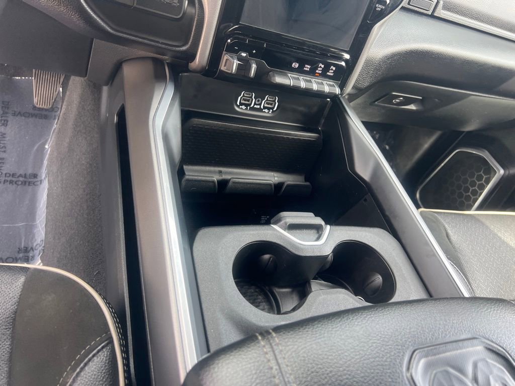 Used 2024 RAM 2500 Laramie w/ Night Edition image 20