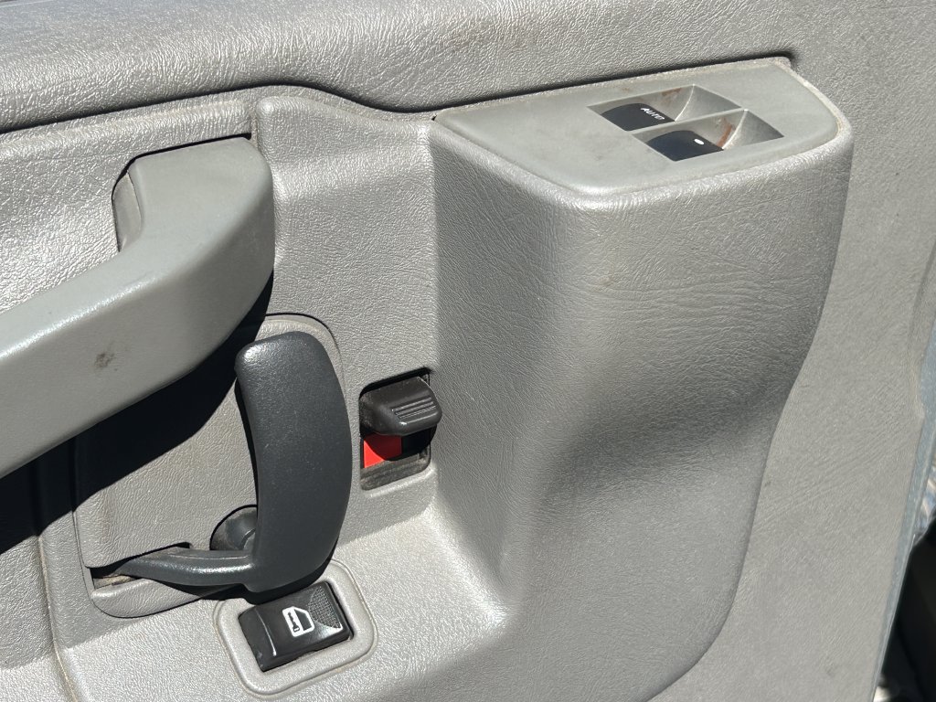 Used 2019 Chevrolet Express 2500 LS w/ Driver Convenience Package RWD image 23