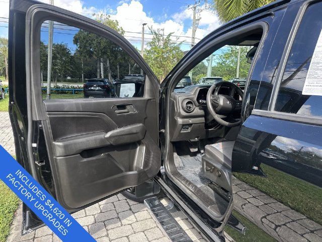 Used 2023 Chevrolet Colorado Trail Boss AWD/4WD image 21