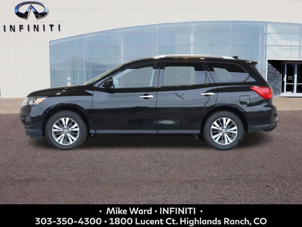 Used 2019 Nissan Pathfinder SV AWD/4WD image 2