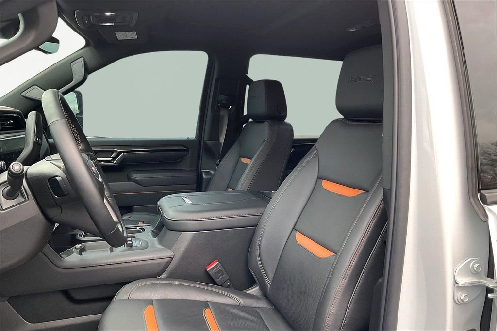 Used 2025 GMC Sierra 3500 AT4 w/ AT4 Premium Plus Package image 24