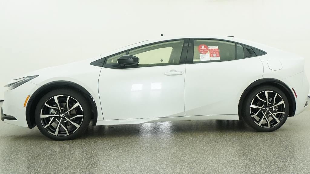 New 2027 Toyota Prius Plug-In Hybrid FWD image 19
