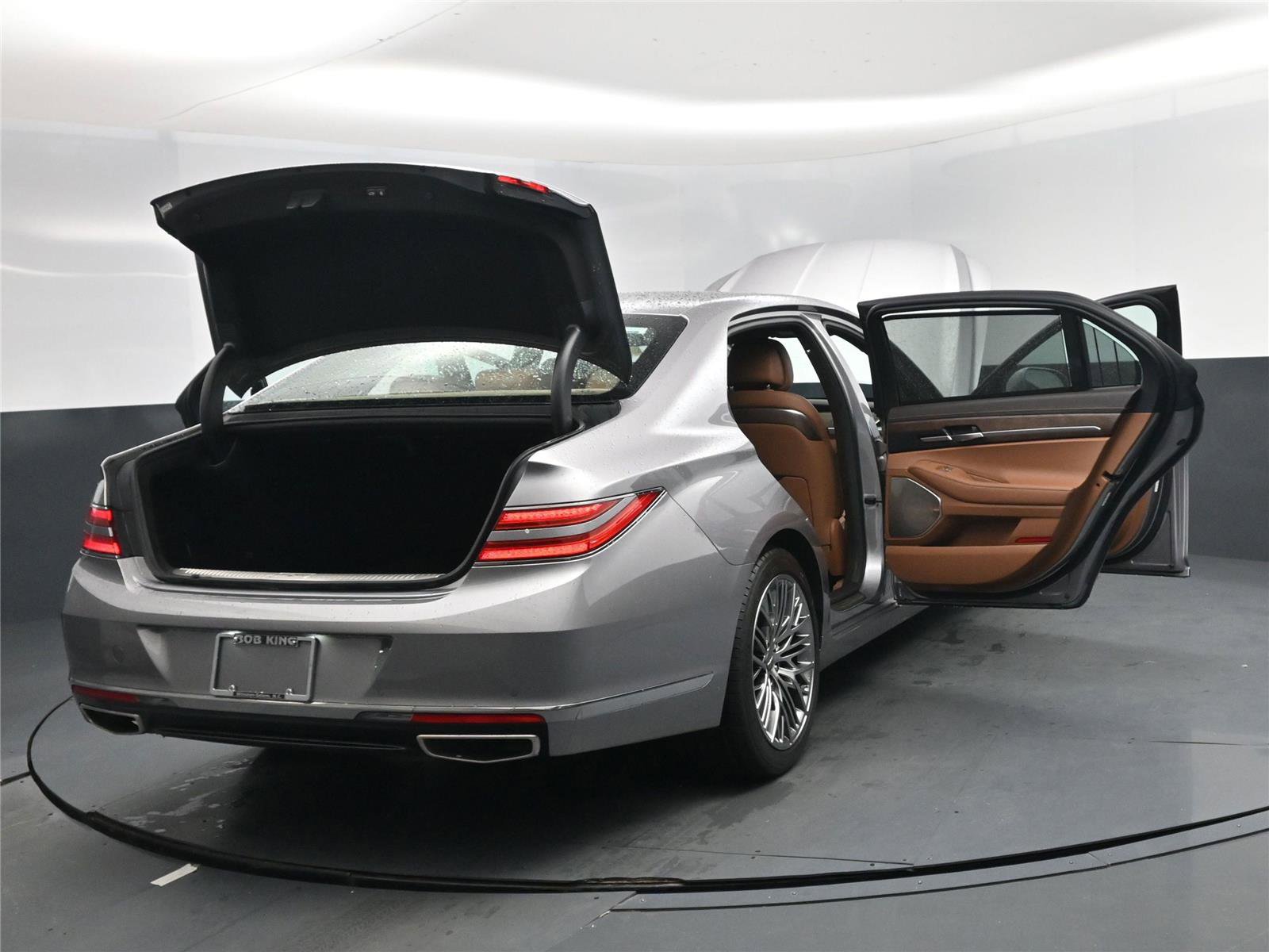 Used 2021 Genesis G90 3.3T Premium image 37