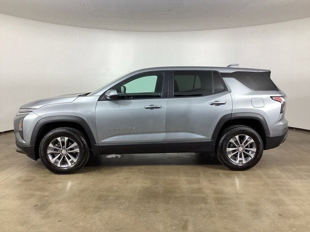 Used 2026 Chevrolet Equinox LT AWD/4WD image 8