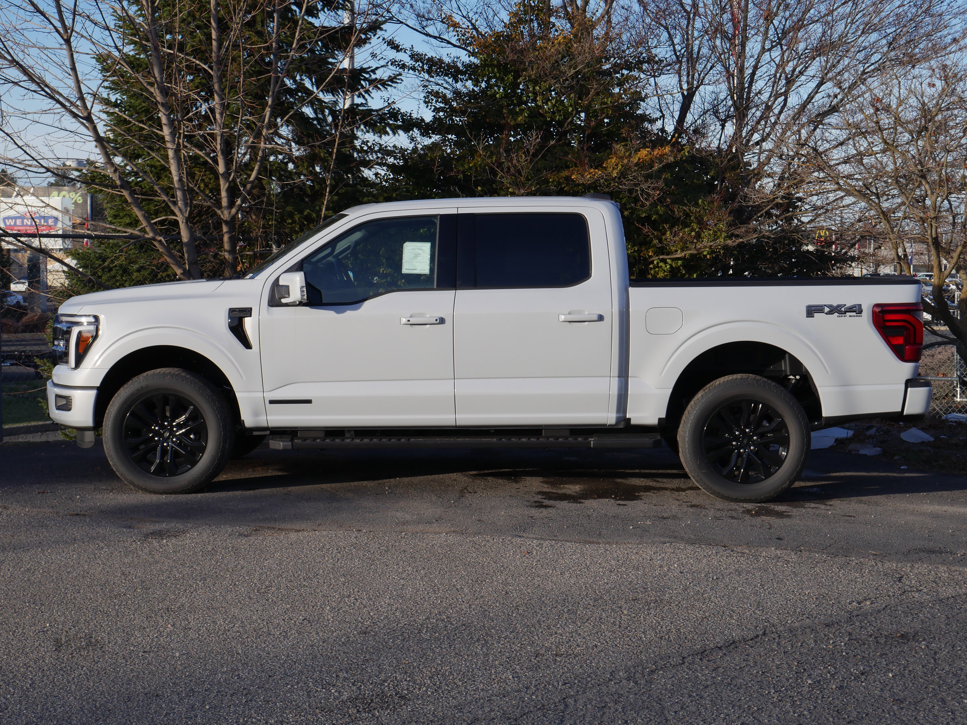 New 2025 Ford F150 Lariat w/ Equipment Group 502A High image 18