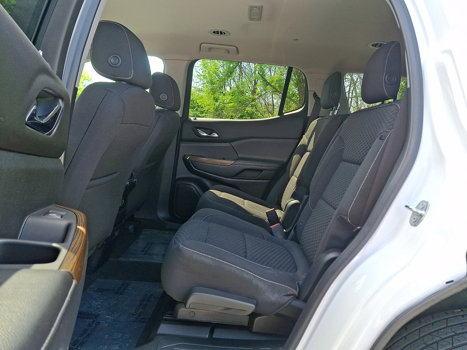 Used 2019 GMC Acadia SLE w/ Driver Alert Package I AWD/4WD image 10