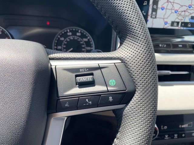 New 2025 Mitsubishi Outlander AWD image 16