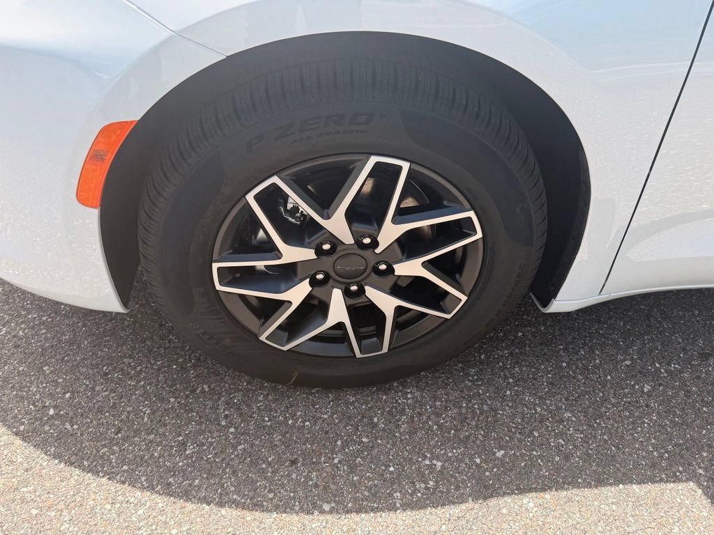 New 2027 Chrysler Pacifica Limited FWD image 31