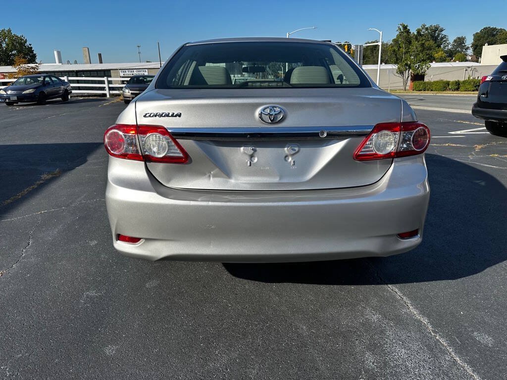 Used 2012 Toyota Corolla L FWD image 6