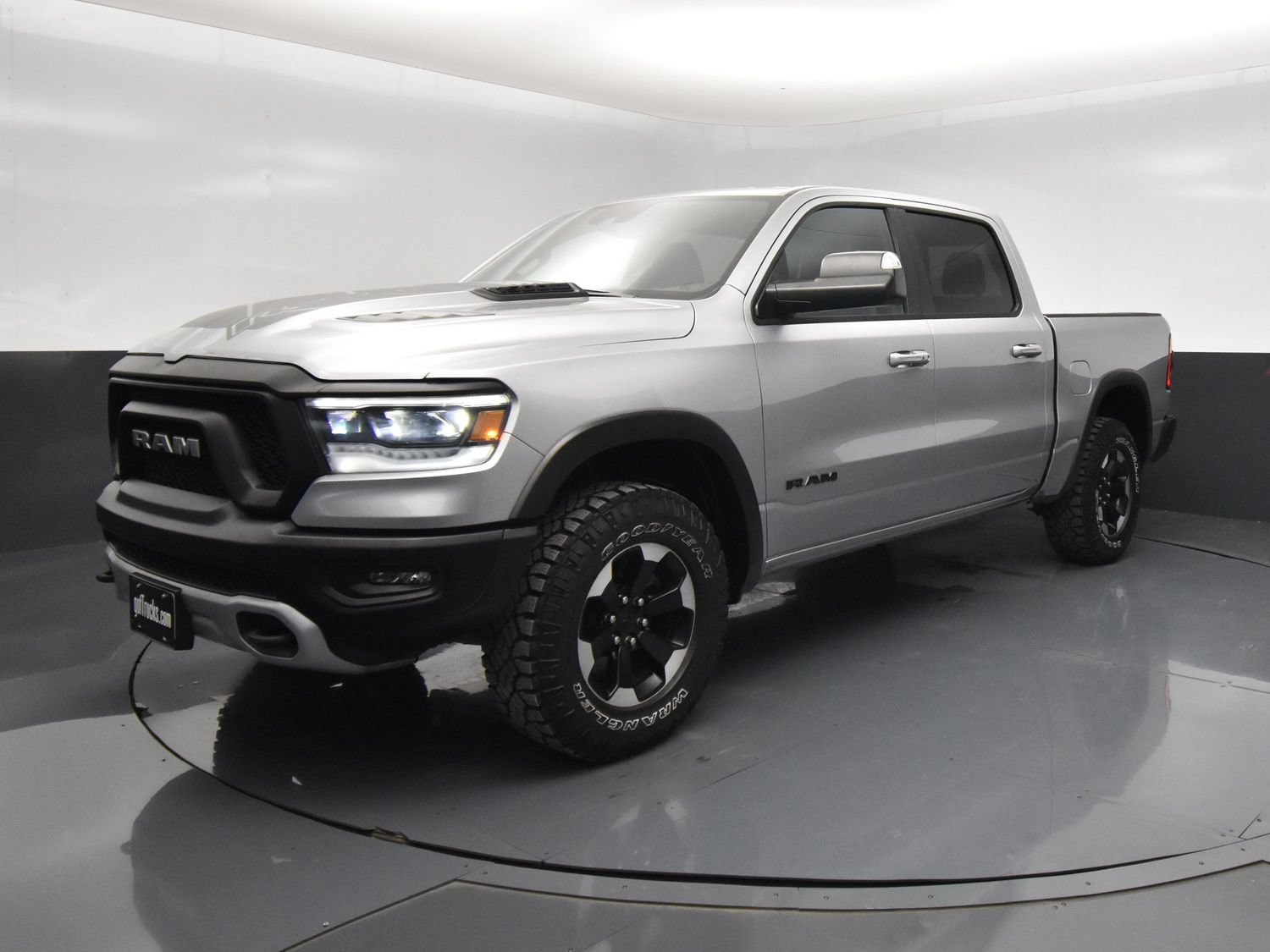 Used 2021 RAM 1500 Rebel w/ Rebel Level 1 Equipment Group AWD/4WD image 2