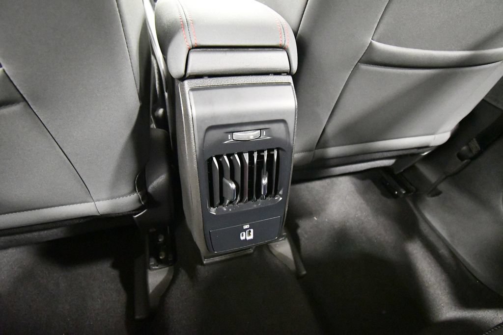 Used 2024 Dodge Hornet R/T w/ Tech Pack w/o Parking AWD/4WD image 16