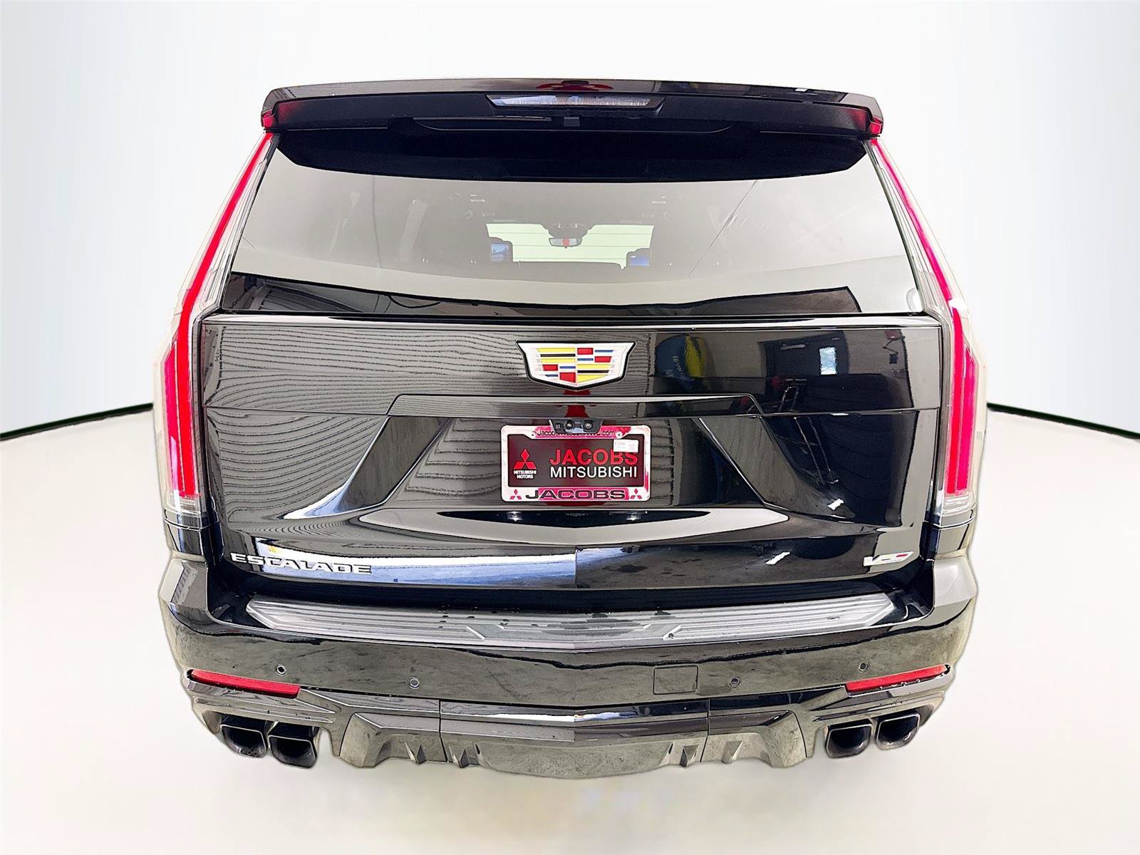 Used 2025 Cadillac Escalade ESV V AWD/4WD image 35