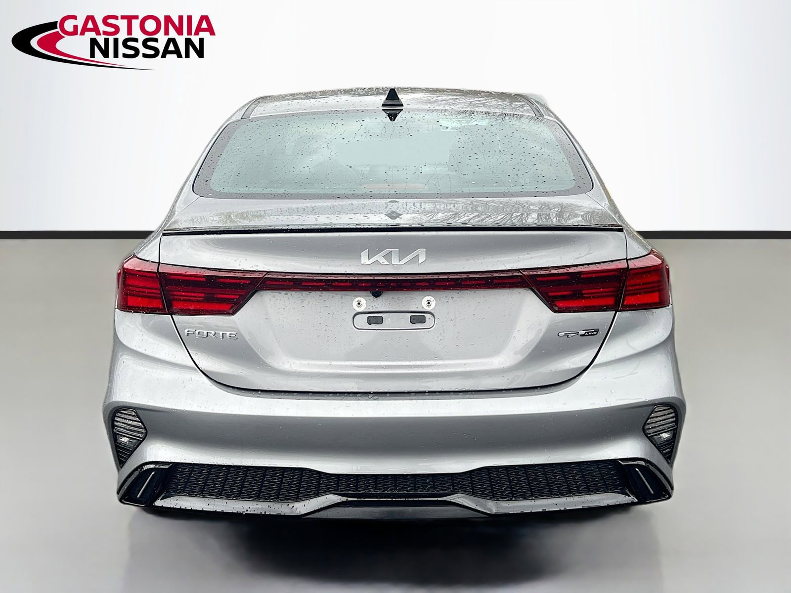 Used 2023 Kia Forte GT-Line w/ GT-Line Premium Package image 7