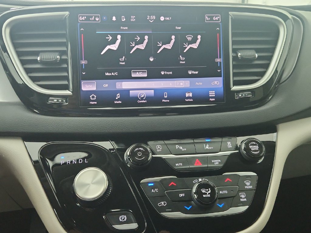 Certified 2024 Chrysler Pacifica Touring-L FWD image 29
