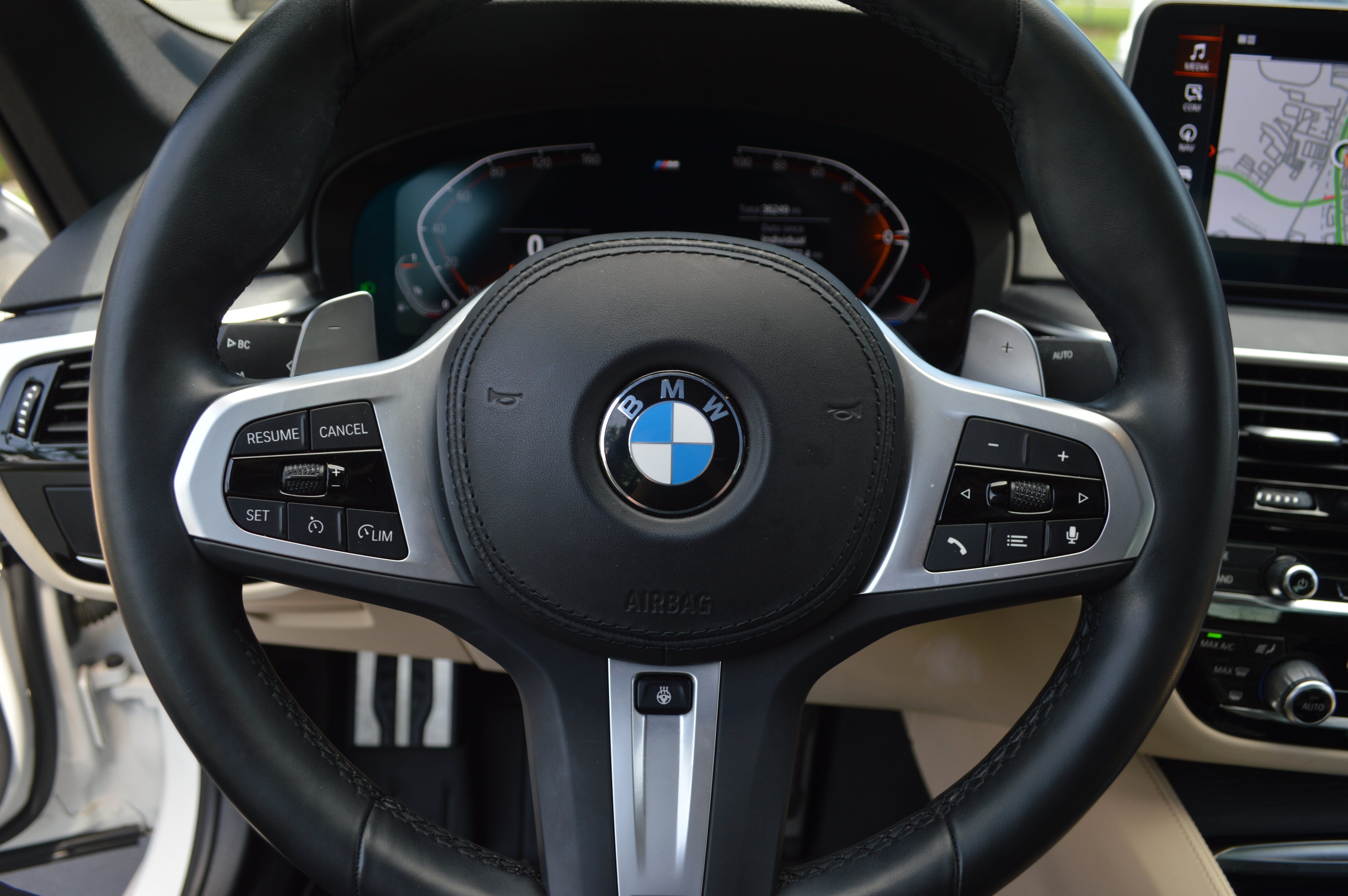 Used 2023 BMW 540i xDrive w/ M Sport Package AWD/4WD image 13