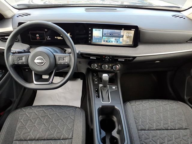 Used 2025 Nissan Kicks SV FWD image 19