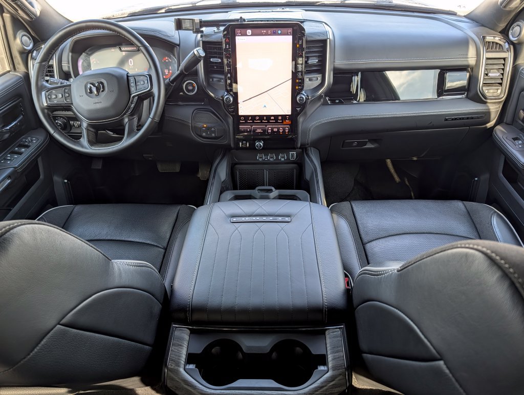 Used 2025 RAM 2500 Limited AWD/4WD image 16