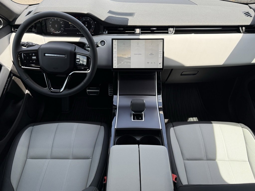 New 2026 Land Rover Range Rover Evoque Dynamic SE image 17