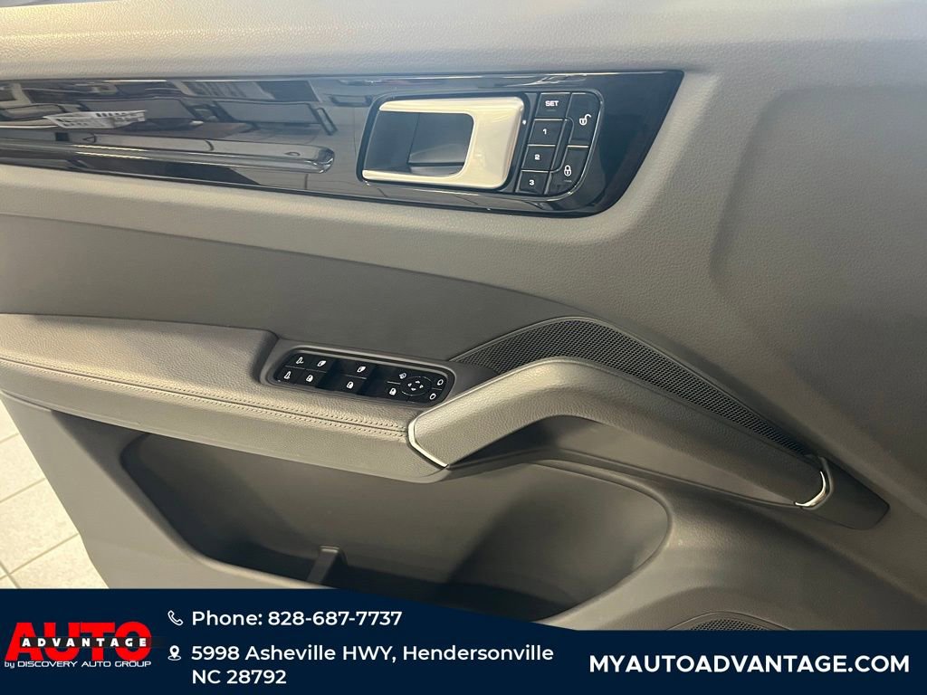 Used 2019 Porsche Cayenne image 16