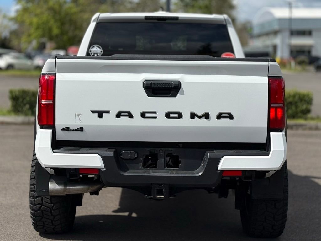 Used 2024 Toyota Tacoma TRD Off-Road image 4
