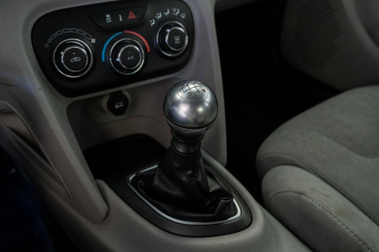 Used 2013 Dodge Dart SXT w/ Popular Equipment Group FWD image 19