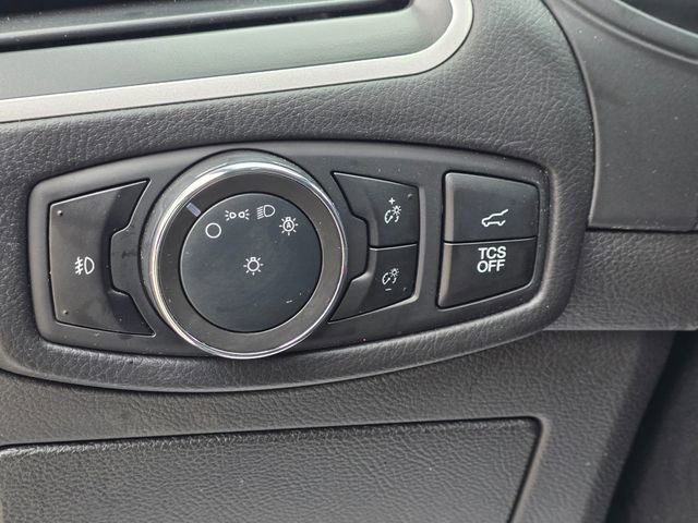 Used 2024 Ford Edge SEL w/ Convenience Package image 9