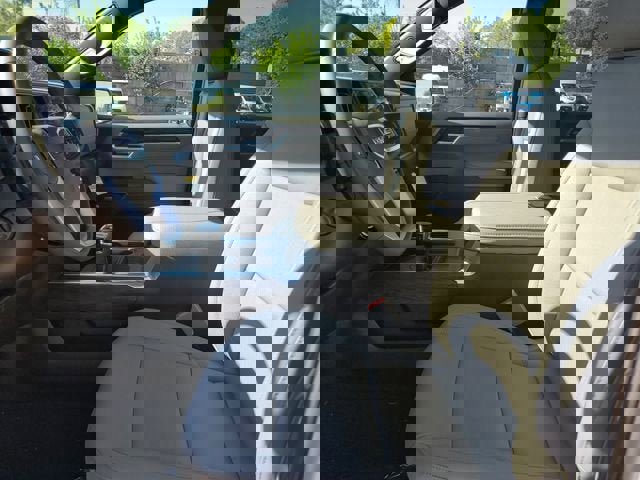 New 2026 GMC Sierra 1500 SLT image 21