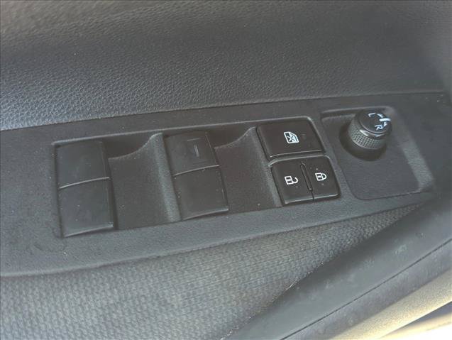 Used 2021 Toyota Corolla LE FWD image 7