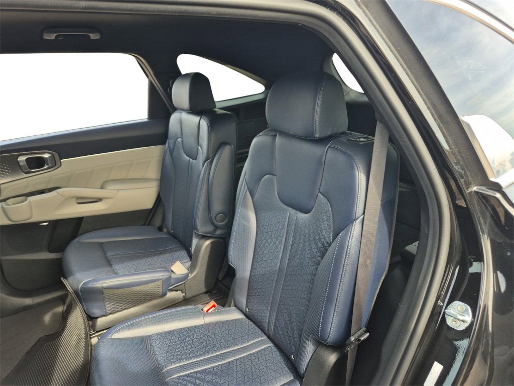 Used 2022 Kia Sorento SX Prestige image 27