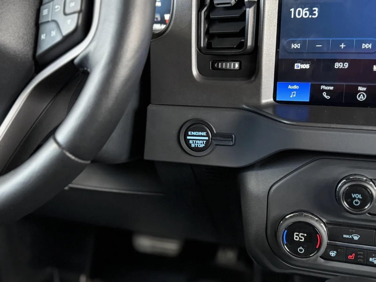 Used 2025 Ford Bronco Badlands AWD/4WD image 28