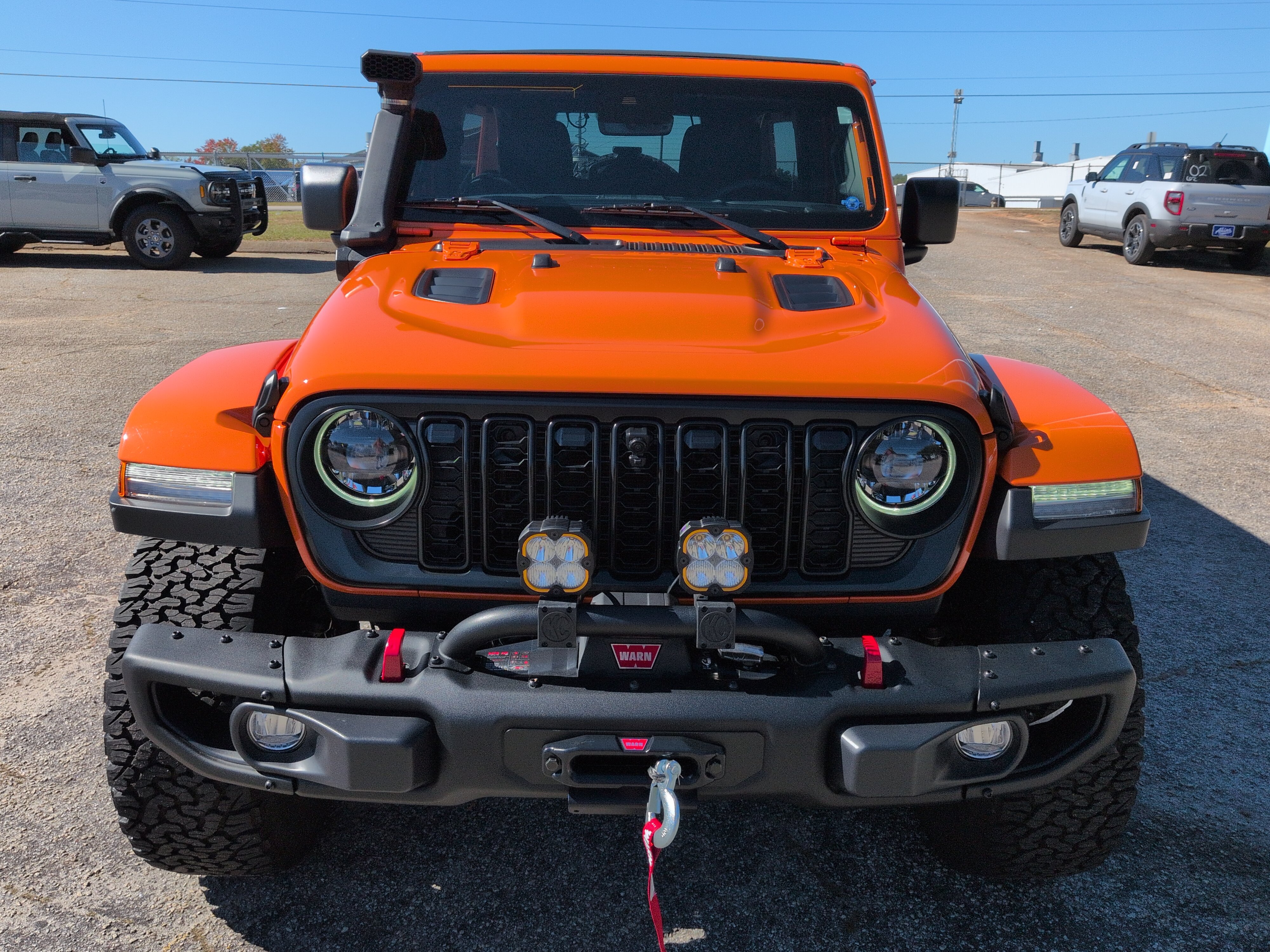 Used 2025 Jeep Wrangler Unlimited Rubicon AWD/4WD image 7