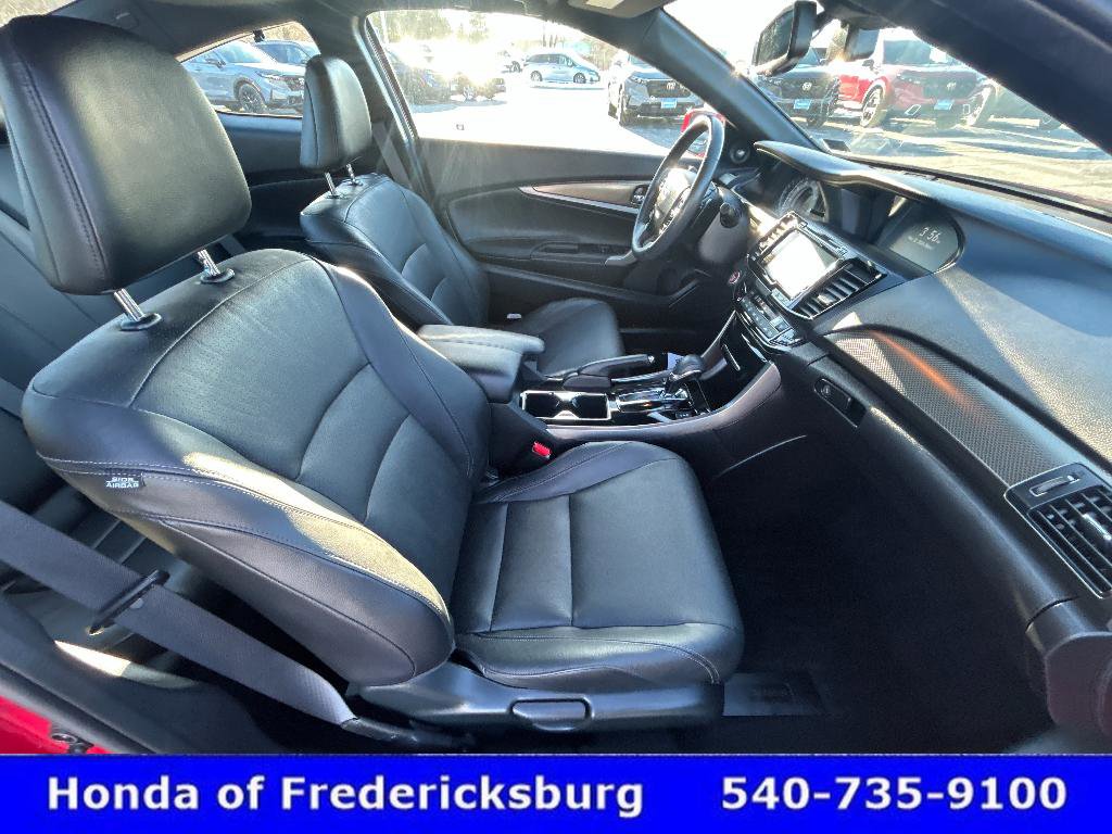 Certified 2017 Honda Accord Touring image 28
