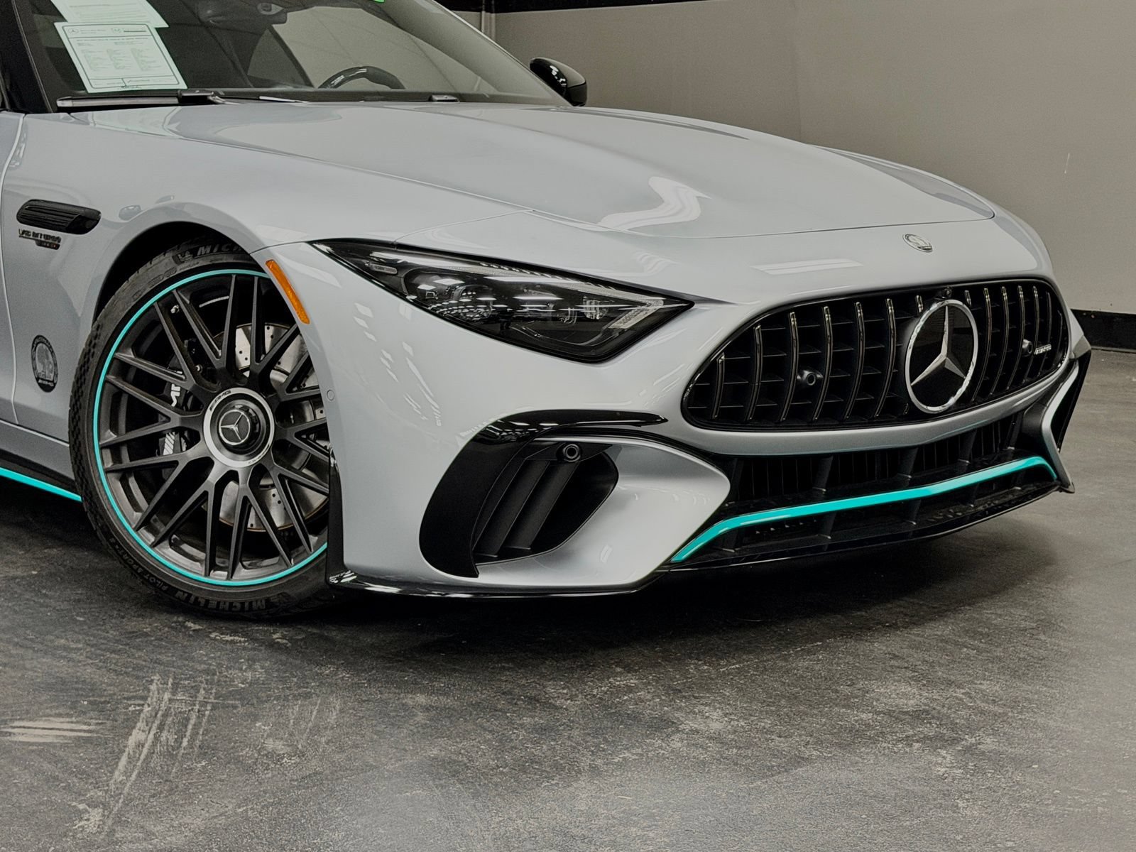 Used 2024 Mercedes-Benz SL 63 AMG 4MATIC image 3